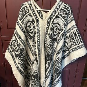 Vintage Woven Wool Peruvian Ecuador Inca Poncho Black and White Unisex